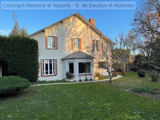 vente maison ST AY 8 pieces, 235m