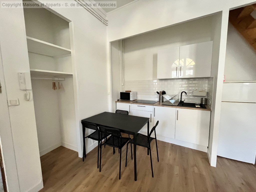 Location , ORLEANS, 34 m², 2 pièces