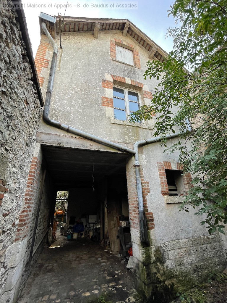 Immeuble à vendre, ORLEANS, 200 m², 12 pièces