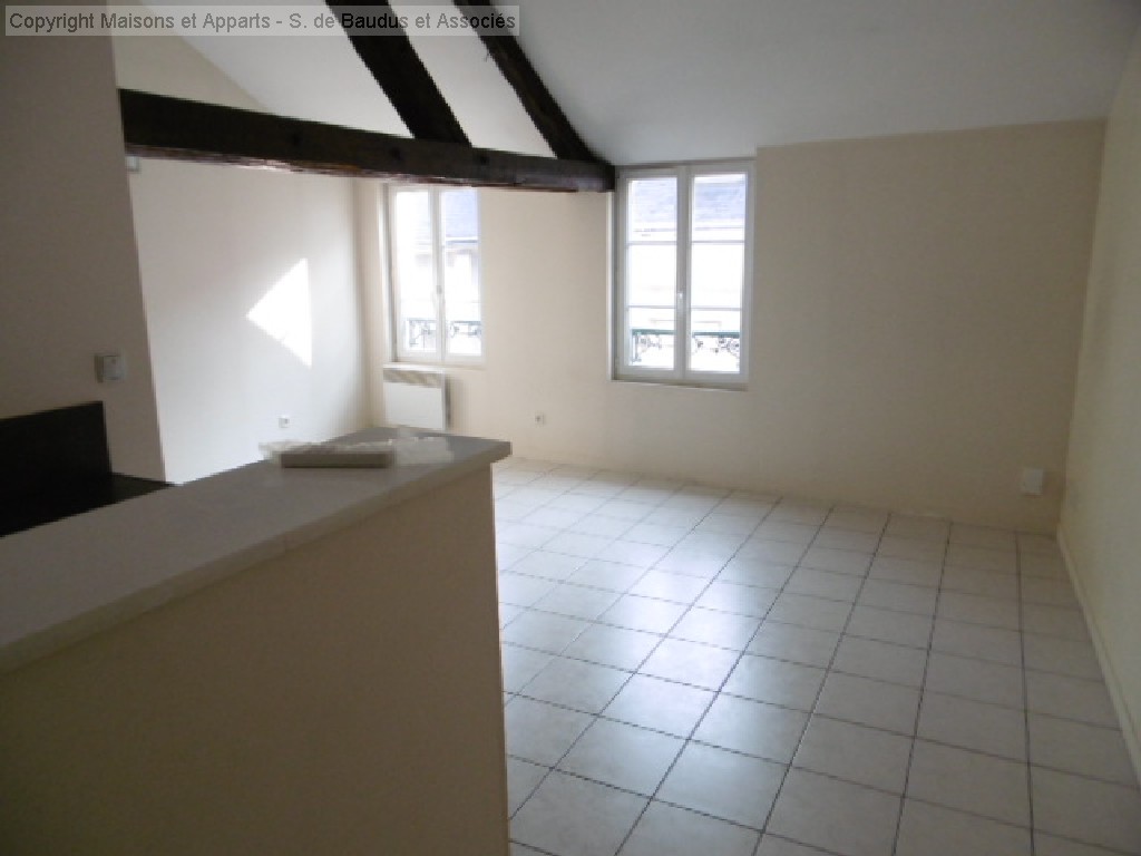 Immeuble &agrave; vendre, ORLEANS, 190 m&sup2;, 8 pièces