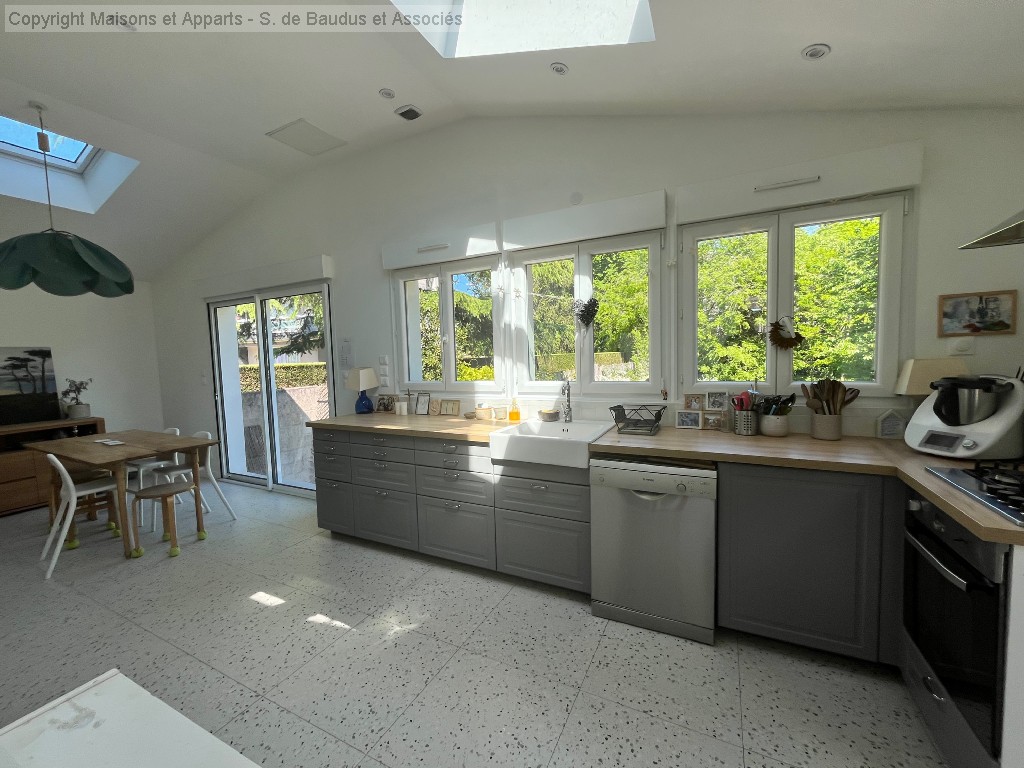 Maison à vendre, ORLEANS, 173 m², 8 pièces