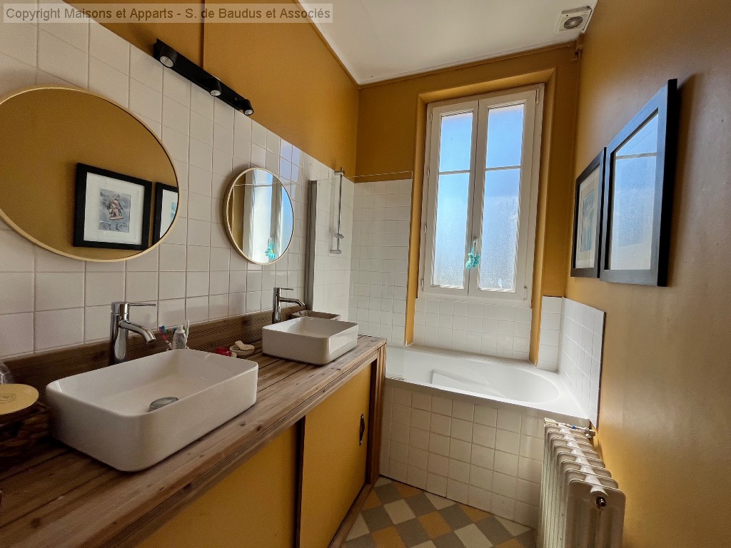 Maison à vendre, ORLEANS, 173 m², 8 pièces