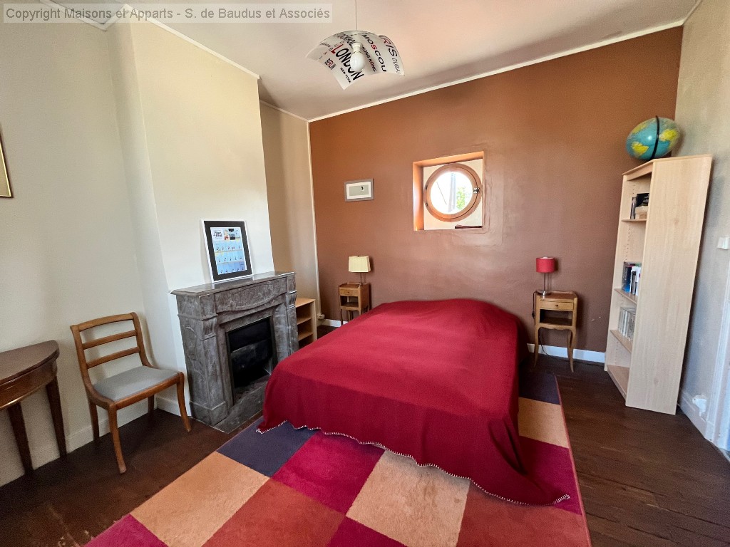 Maison à vendre, ORLEANS, 200 m², 8 pièces