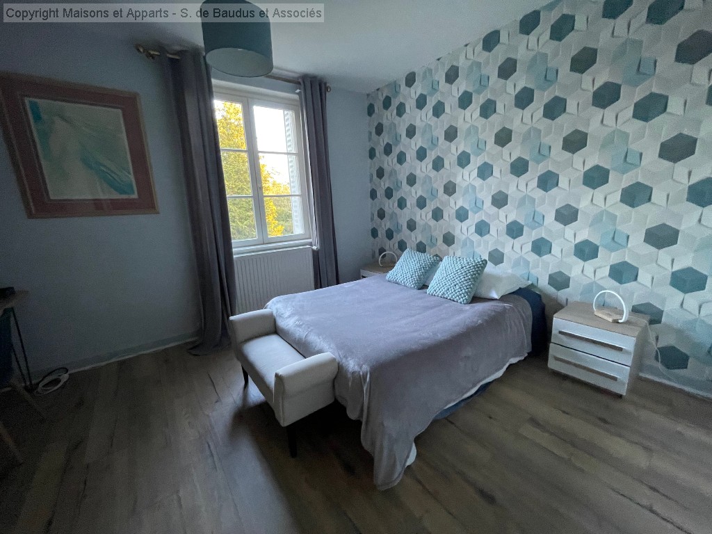 Maison à vendre, ST AY, 235 m², 8 pièces