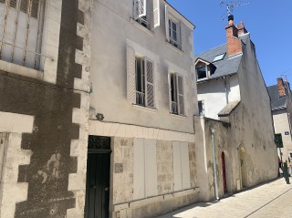 Vente  ORLEANS RUE DE LIMARE immeuble 8 pieces, 190m2 habitables, a ORLEANS RUE DE LIMARE